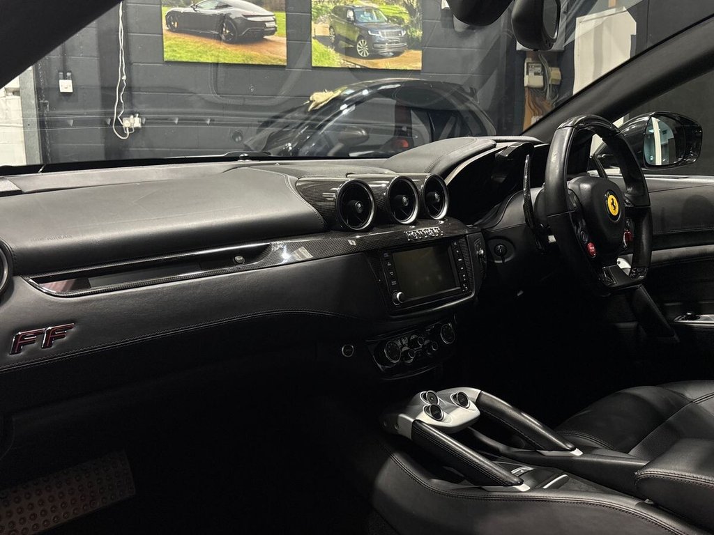 USED 2013 13 FERRARI FF 6.3 V12 Coupe 3dr Petrol F1 DCT 4WD Euro 5 (s/s) (660 bhp) GLASS ROOF|11 FERRARI SERVICES