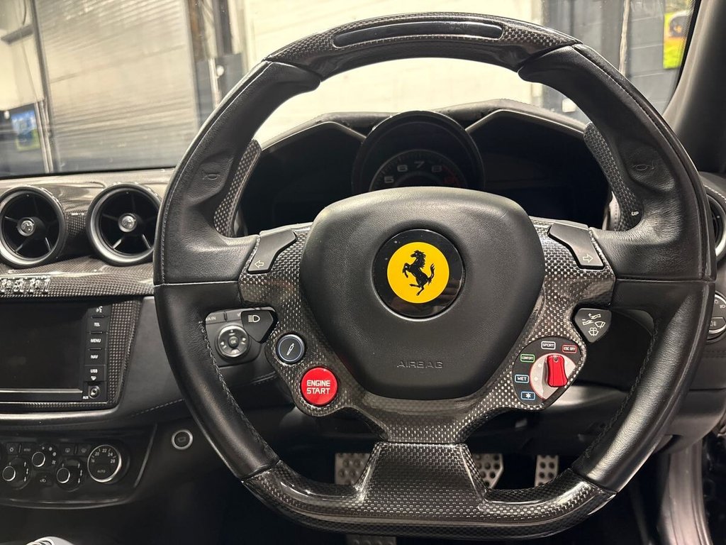 USED 2013 13 FERRARI FF 6.3 V12 Coupe 3dr Petrol F1 DCT 4WD Euro 5 (s/s) (660 bhp) GLASS ROOF|11 FERRARI SERVICES