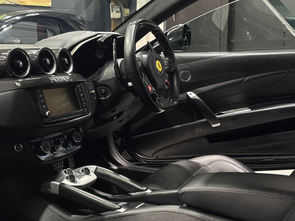 USED 2013 13 FERRARI FF 6.3 V12 Coupe 3dr Petrol F1 DCT 4WD Euro 5 (s/s) (660 bhp) GLASS ROOF|11 FERRARI SERVICES