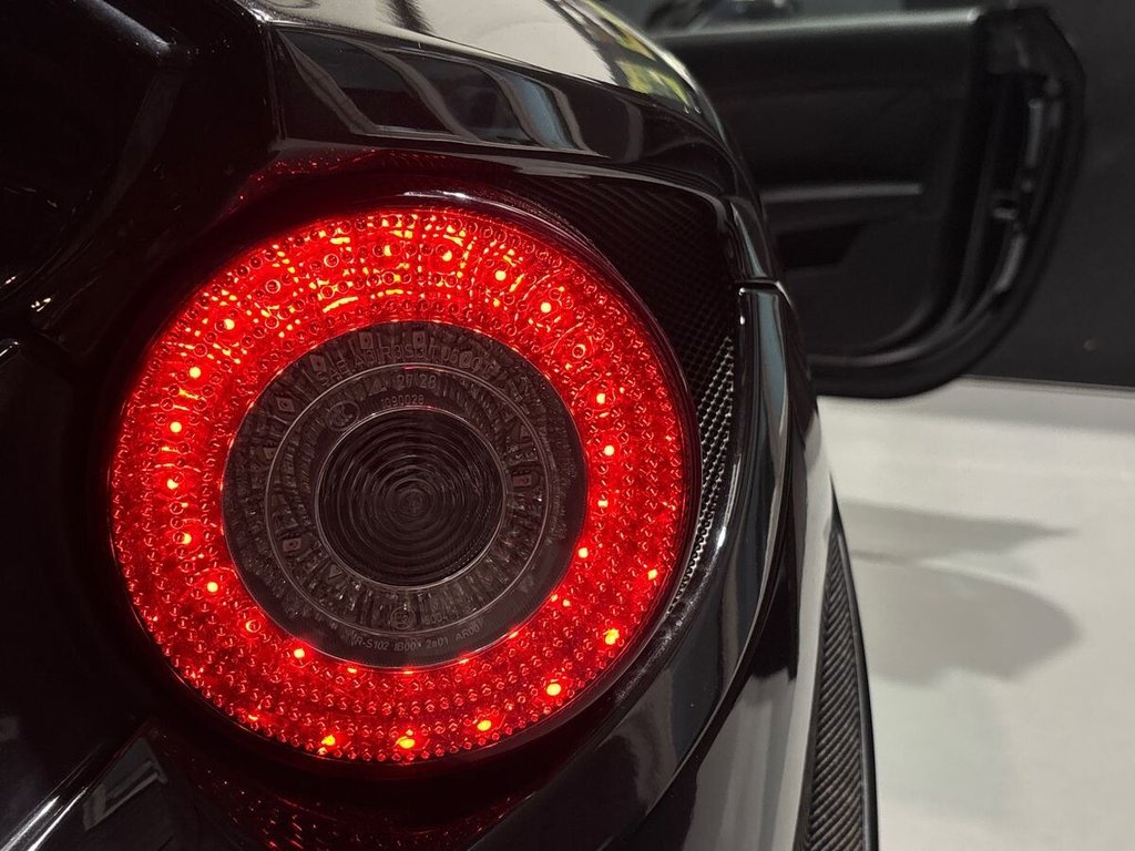 USED 2013 13 FERRARI FF 6.3 V12 Coupe 3dr Petrol F1 DCT 4WD Euro 5 (s/s) (660 bhp) GLASS ROOF|11 FERRARI SERVICES