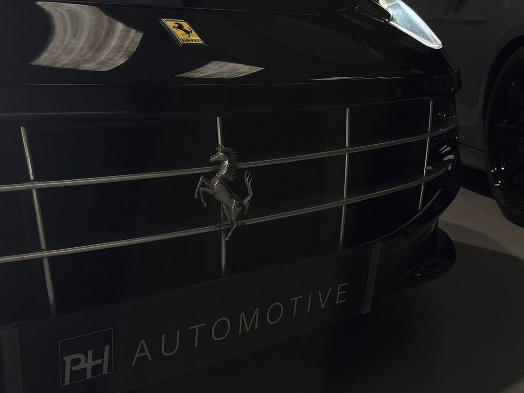 USED 2013 13 FERRARI FF 6.3 V12 Coupe 3dr Petrol F1 DCT 4WD Euro 5 (s/s) (660 bhp) GLASS ROOF|11 FERRARI SERVICES