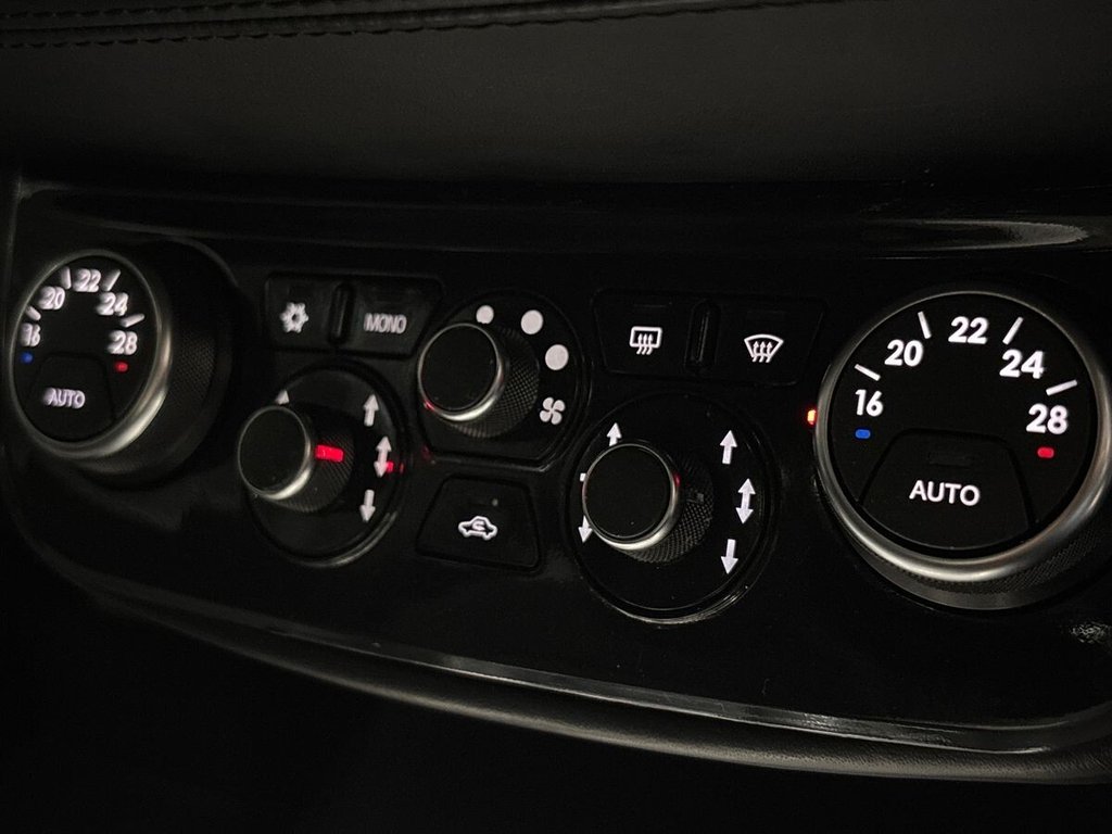 USED 2013 13 FERRARI FF 6.3 V12 Coupe 3dr Petrol F1 DCT 4WD Euro 5 (s/s) (660 bhp) GLASS ROOF|11 FERRARI SERVICES