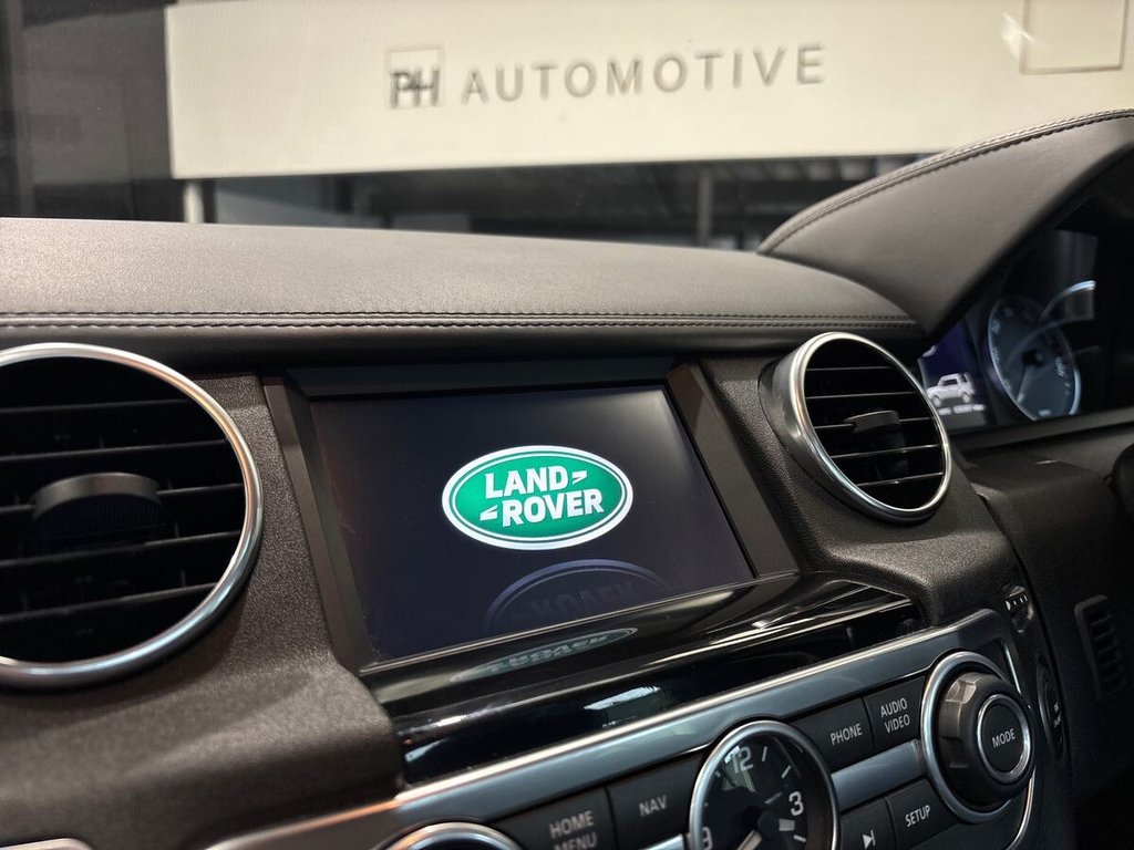 USED 2015 15 LAND ROVER DISCOVERY 4 3.0 SD V6 HSE Luxury SUV 5dr Diesel Auto 4WD Euro 5 (s/s) (255 bhp) STUNNING HISTORY|TOW BAR|STEPS