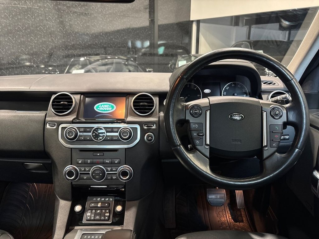 USED 2015 15 LAND ROVER DISCOVERY 4 3.0 SD V6 HSE Luxury SUV 5dr Diesel Auto 4WD Euro 5 (s/s) (255 bhp) STUNNING HISTORY|TOW BAR|STEPS