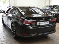 USED 2023 23 LEXUS ES 2.5 300h F Sport Saloon 4dr Petrol Hybrid E-CVT Euro 6 (s/s) (218 ps) SAT NAV LEATHER INTERIOR HEATED SEATS HEATED STEERING WHEEL CRUISE CONTROL REAR VIEW CAMERA PARKING SENSORS 1 OWNER SERVICE HISTORY LEXUS WARRANTY TILL MARCH 2033