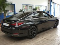 USED 2023 23 LEXUS ES 2.5 300h F Sport Saloon 4dr Petrol Hybrid E-CVT Euro 6 (s/s) (218 ps) SAT NAV LEATHER INTERIOR HEATED SEATS HEATED STEERING WHEEL CRUISE CONTROL REAR VIEW CAMERA PARKING SENSORS 1 OWNER SERVICE HISTORY LEXUS WARRANTY TILL MARCH 2033
