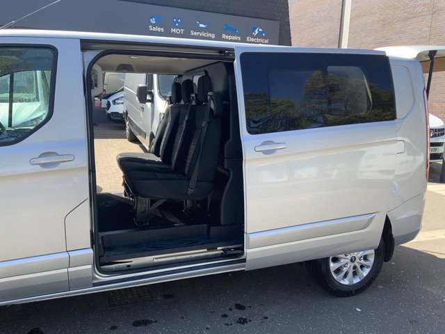 2021 Ford Transit Custom 2L Limited 5dr - Photo 11