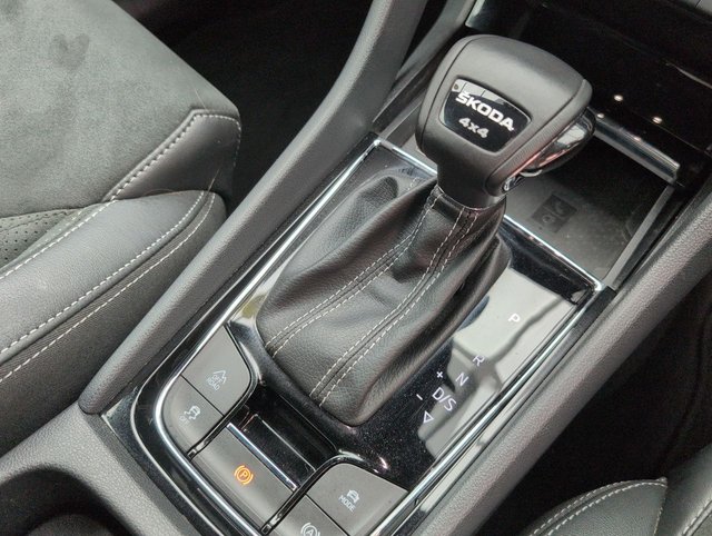 USED 2023 23 Skoda Kodiaq 2.0 TDI Sportline Suv 5dr Diesel DSg 4WD Euro 6 (s/S) (7 Seat) (200 Ps) Privacy Glass+parking Sensors