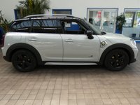 USED 2021 21 MINI COUNTRYMAN 1.5 10kWh Cooper SE Classic SUV 5dr Petrol Plug-in Hybrid Auto ALL4 Euro 6 (s/s) (222 ps) SAT NAV PLUS COMFORT PLUS CAMERA CRUISE PARK SENSORS 1 OWNER SERVICE HISTORY WARRANTY