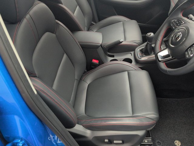USED 2024 24 MG MG ZS 1.5 Vti-Tech Exclusive Suv 5dr Petrol Manual Euro 6 (s/S) (106 Ps) Air Conditioning+navigation