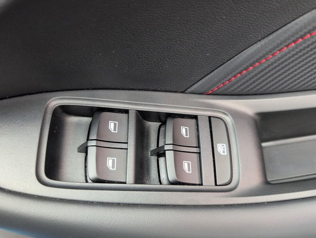 USED 2024 24 MG MG ZS 1.5 Vti-Tech Exclusive Suv 5dr Petrol Manual Euro 6 (s/S) (106 Ps) Air Conditioning+navigation