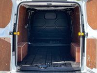 USED 2019 69 FORD TRANSIT CUSTOM 2.0 300 EcoBlue Limited Panel Van 5dr Diesel Manual L2 H1 Euro 6 (s/s) (130 ps) * * NO VAT * * PARKING SENSORS