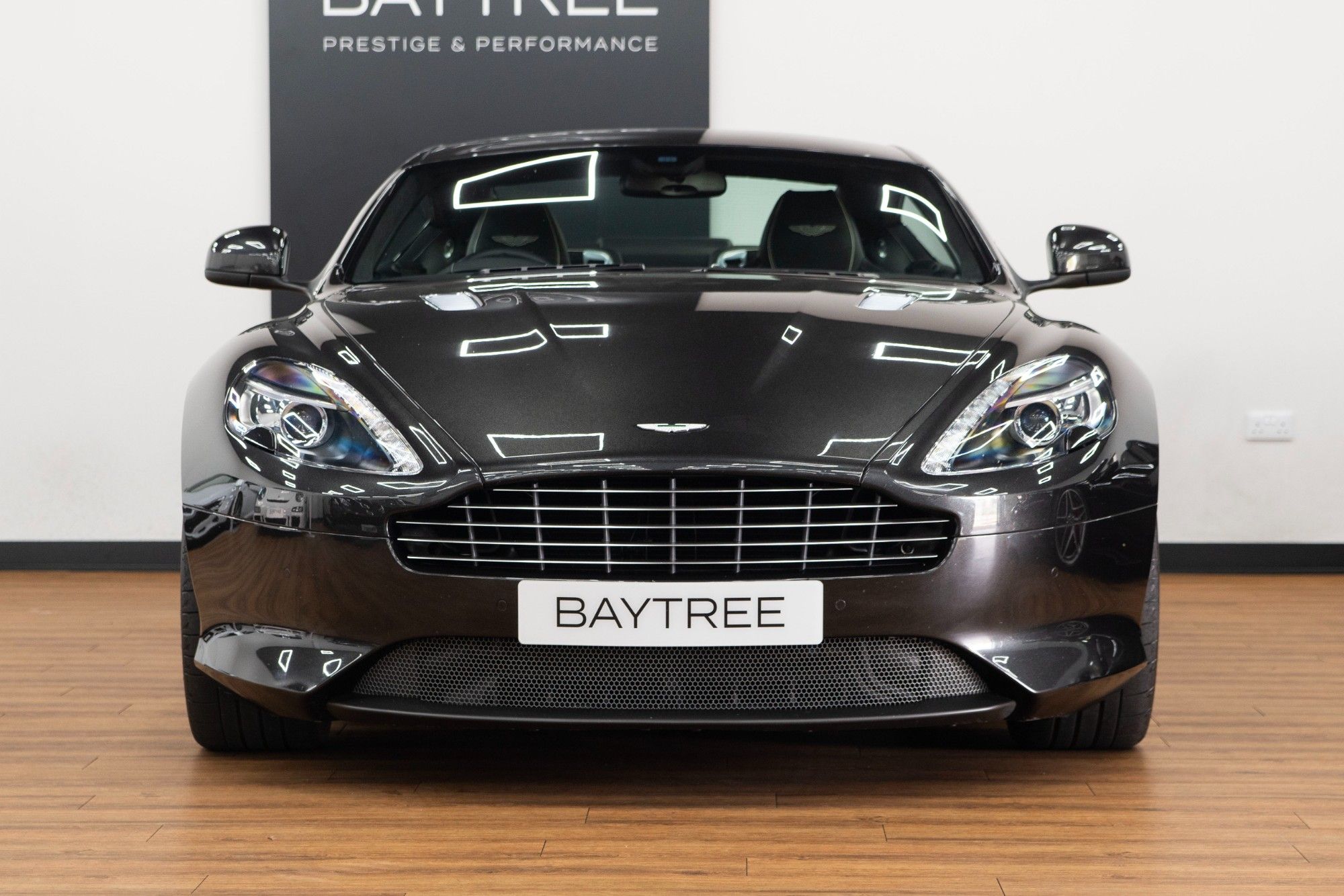 USED 2014 M ASTON MARTIN DB9 6.0 V12 Carbon Edition Coupe 