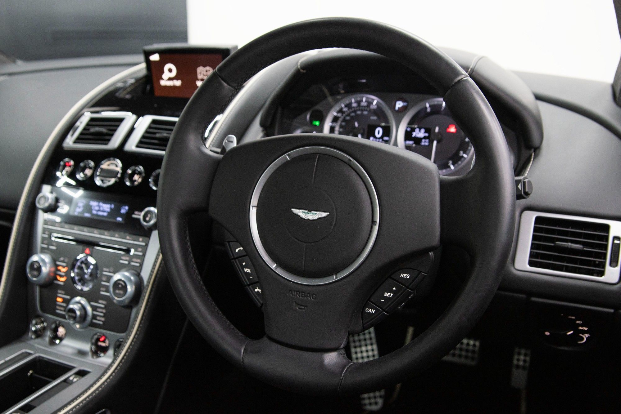 USED 2014 M ASTON MARTIN DB9 6.0 V12 Carbon Edition Coupe 