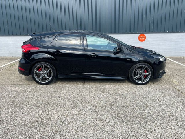 2018 68 Ford Focus 1.5 TDCi ST-Line X Hatchback 5dr Diesel Manual Euro 6 (s/s) (120 ps)