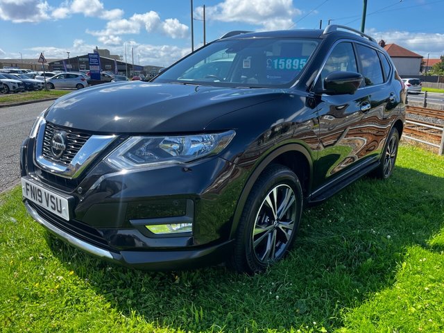 View our Nissan X-Trail 1.7 dCi N-Connecta SUV 5dr Diesel Manual Euro 6 (s/s) (150 ps)