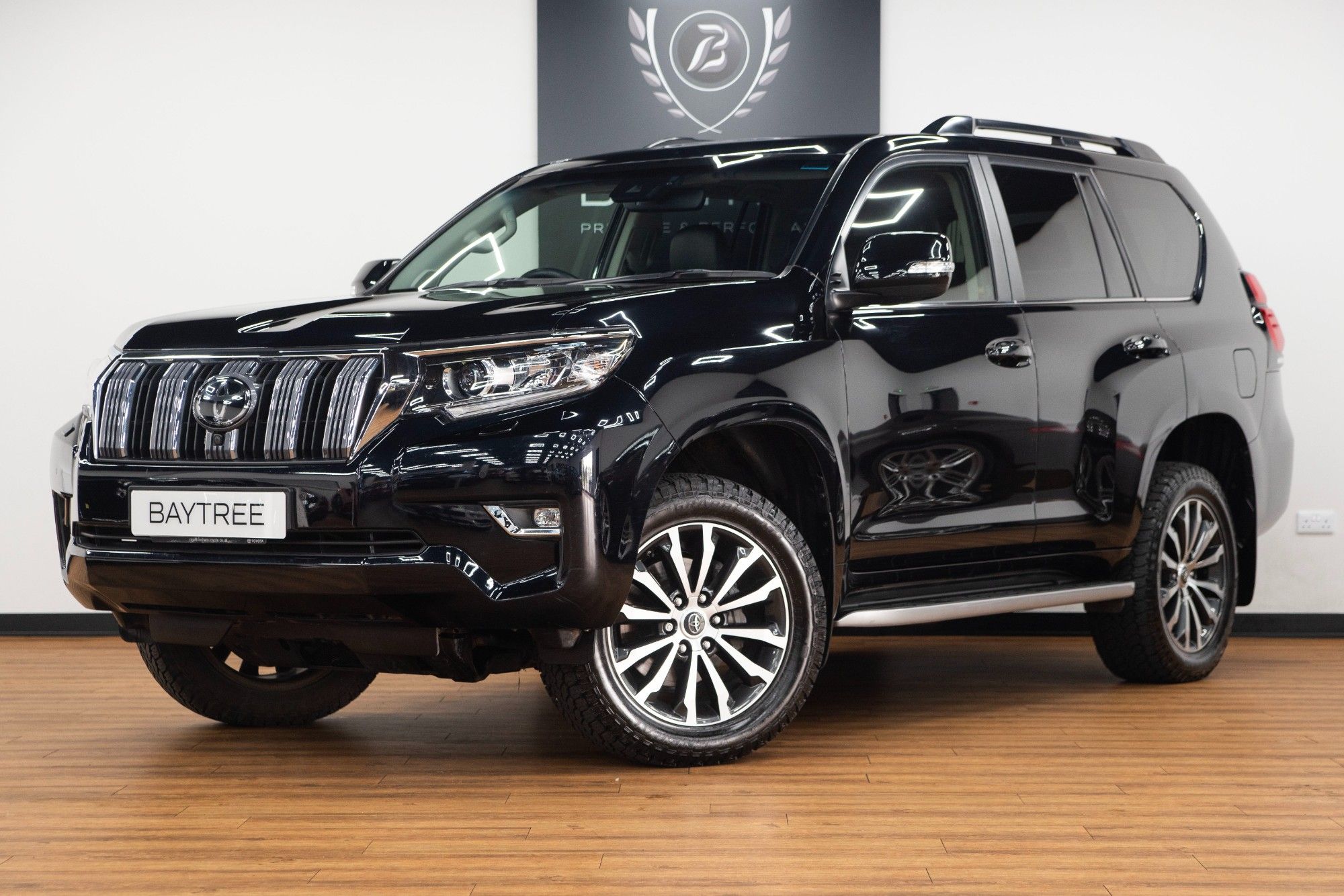 USED 2023 73 TOYOTA LAND CRUISER 2.8D Invincible 