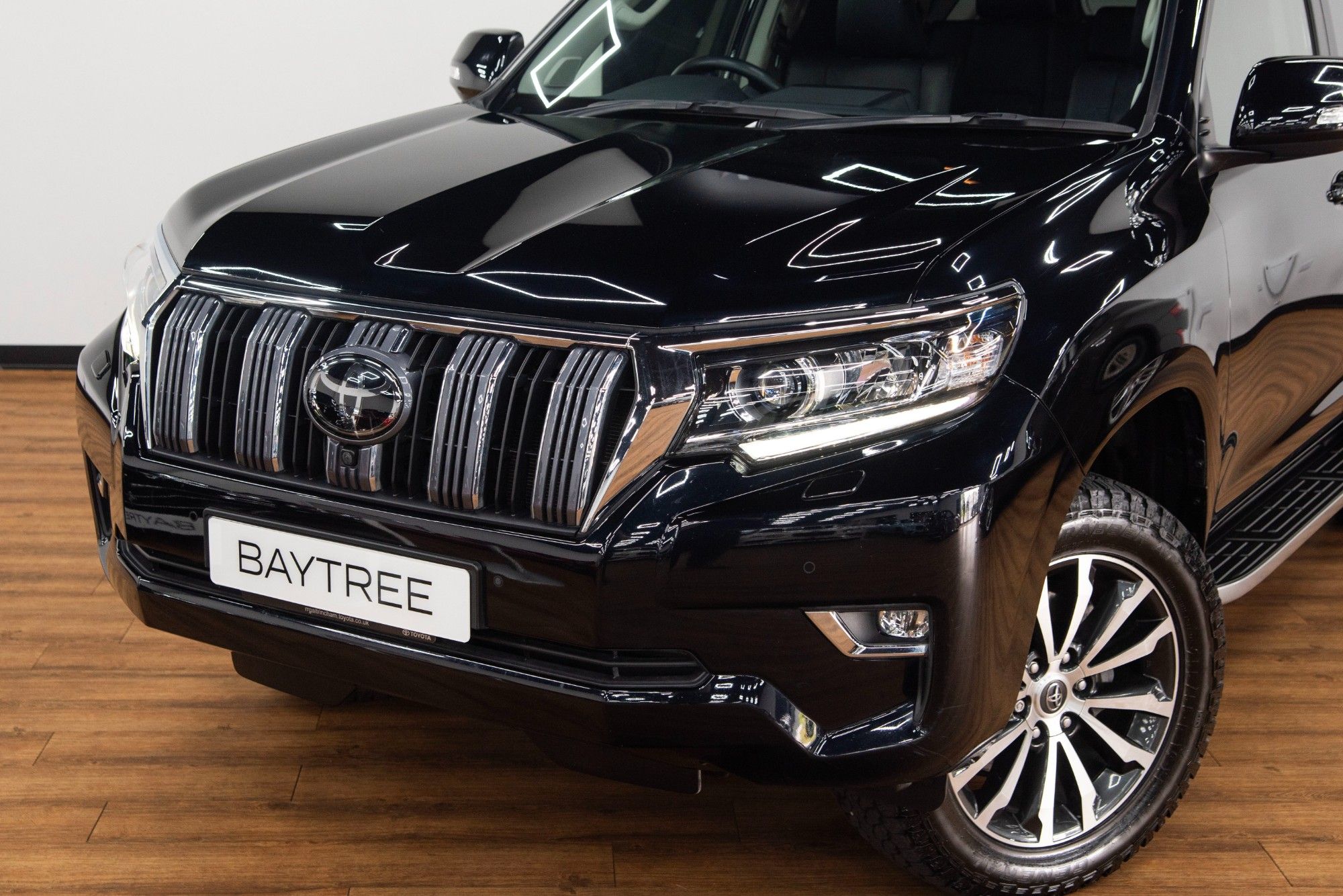 USED 2023 73 TOYOTA LAND CRUISER 2.8D Invincible 