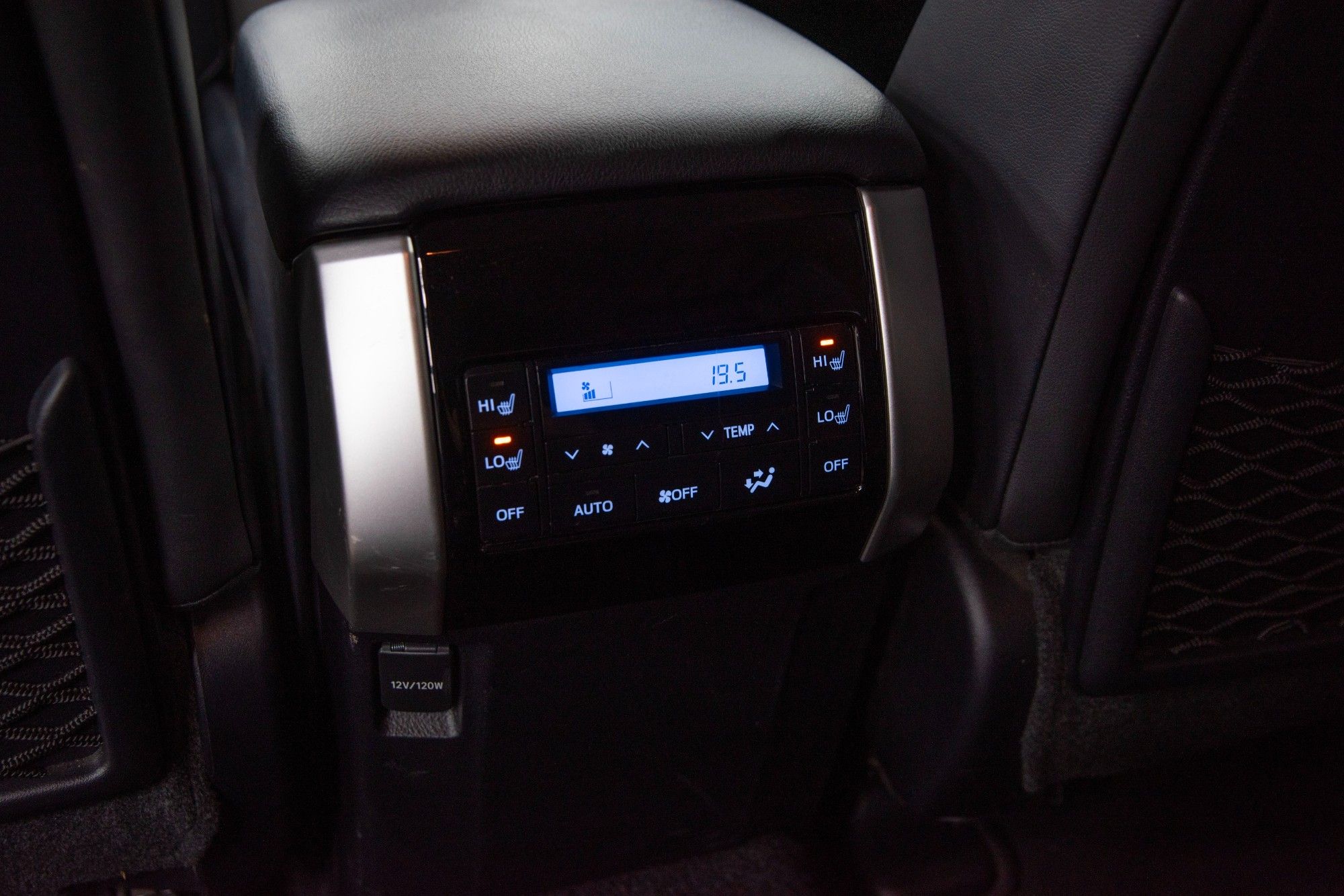 USED 2023 73 TOYOTA LAND CRUISER 2.8D Invincible 