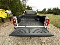 USED 2021 71 TOYOTA HI-LUX 2.4 D-4D Invincible Pickup Double Cab 4dr Diesel Manual 4WD Euro 6 (s/s) (150 ps) CRUISE CONTROL,6 SPEED,AIRCON,4WD