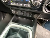 USED 2021 71 TOYOTA HI-LUX 2.4 D-4D Invincible Pickup Double Cab 4dr Diesel Manual 4WD Euro 6 (s/s) (150 ps) CRUISE CONTROL,6 SPEED,AIRCON,4WD