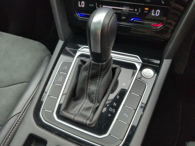 USED 2021 M Volkswagen Arteon 2.0 TSI R-Line Fastback 5dr Petrol DSg Euro 6 (s/S) (190 Ps) - Sat Nav + Panoramic Sunroof