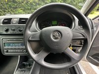 USED 2013 13 SKODA FABIA 1.2 SE Hatchback 5dr Petrol Manual Euro 5 (69 ps) 2 KEYS, AIR CON