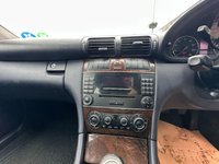 USED 2004 04 MERCEDES-BENZ C-CLASS 2.1 C200 CDI Avantgarde SE Saloon 4dr Diesel Automatic (166 g/km, 122 bhp) 