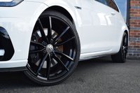 USED 2017 17 VOLKSWAGEN GOLF 2.0 TSI BlueMotion Tech R Hatchback 3dr Petrol DSG 4Motion Euro 6 (s/s) (310 ps) PAN ROOF / GENUINE OETTINGER