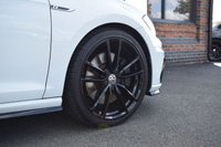 USED 2017 17 VOLKSWAGEN GOLF 2.0 TSI BlueMotion Tech R Hatchback 3dr Petrol DSG 4Motion Euro 6 (s/s) (310 ps) PAN ROOF / GENUINE OETTINGER