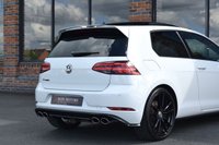 USED 2017 17 VOLKSWAGEN GOLF 2.0 TSI BlueMotion Tech R Hatchback 3dr Petrol DSG 4Motion Euro 6 (s/s) (310 ps) PAN ROOF / GENUINE OETTINGER