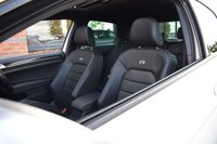 USED 2017 17 VOLKSWAGEN GOLF 2.0 TSI BlueMotion Tech R Hatchback 3dr Petrol DSG 4Motion Euro 6 (s/s) (310 ps) PAN ROOF / GENUINE OETTINGER