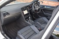 USED 2017 17 VOLKSWAGEN GOLF 2.0 TSI BlueMotion Tech R Hatchback 3dr Petrol DSG 4Motion Euro 6 (s/s) (310 ps) PAN ROOF / GENUINE OETTINGER