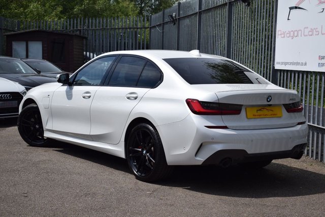 View our BMW 3 SERIES