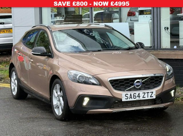 2014 Volvo V40 Cross Country 1.6 D2 Lux Hatchback 5dr Diesel Manual Euro 5 (s/s) (115 ps) photo