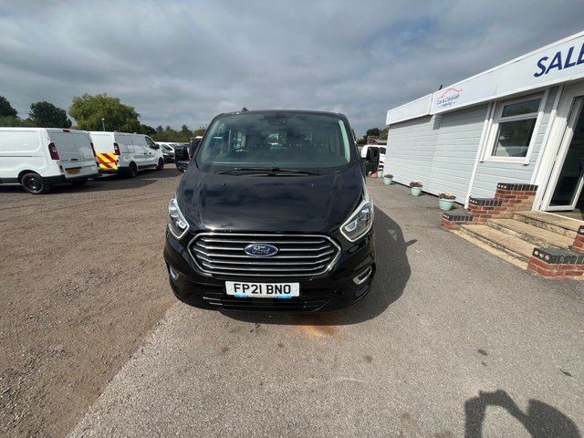 View our FORD TOURNEO CUSTOM