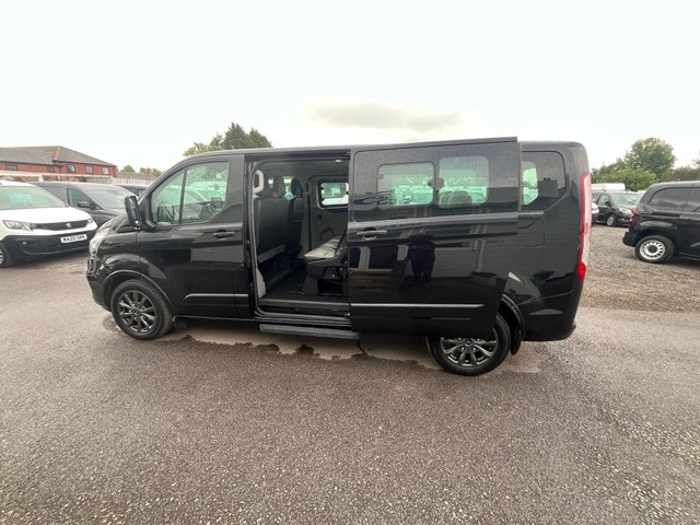 View our FORD TOURNEO CUSTOM