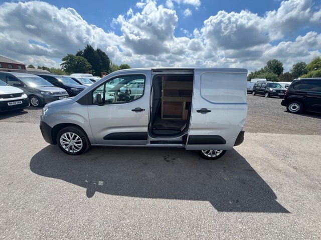 View our CITROEN BERLINGO