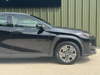 USED 2024 24 LEXUS UX 300e 72.8kWh SUV 5dr Electric Auto (204 ps) ELEC SEATS | GPS | LEXUS LINK