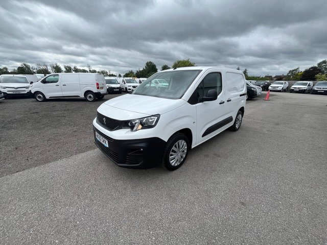 View our PEUGEOT PARTNER