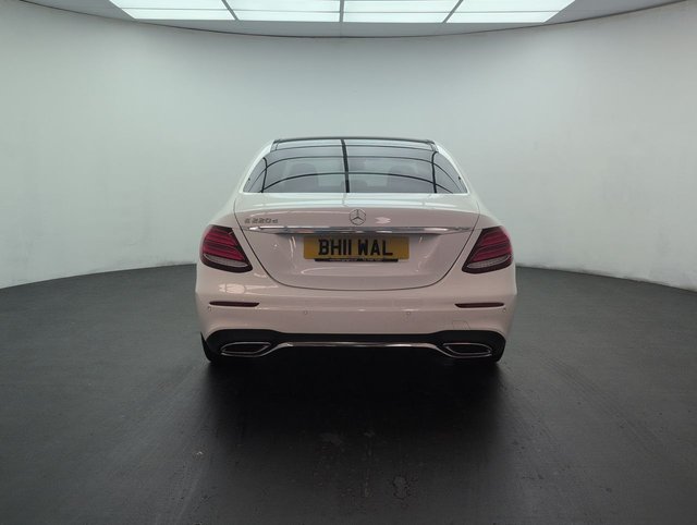 USED 2016 11 Mercedes-Benz E Class 2.0 E220d Amg Line (premium Plus) Saloon 4dr Diesel G-Tronic+ Euro 6 (s/S) (194 Ps) - Heated Seats + Parking Camera