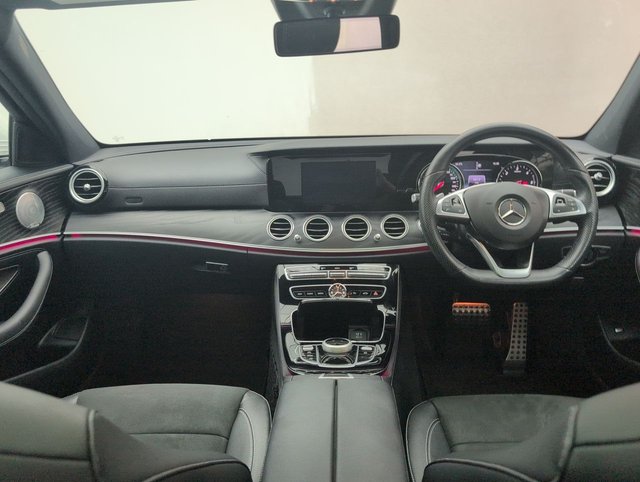 USED 2016 11 Mercedes-Benz E Class 2.0 E220d Amg Line (premium Plus) Saloon 4dr Diesel G-Tronic+ Euro 6 (s/S) (194 Ps) - Heated Seats + Parking Camera