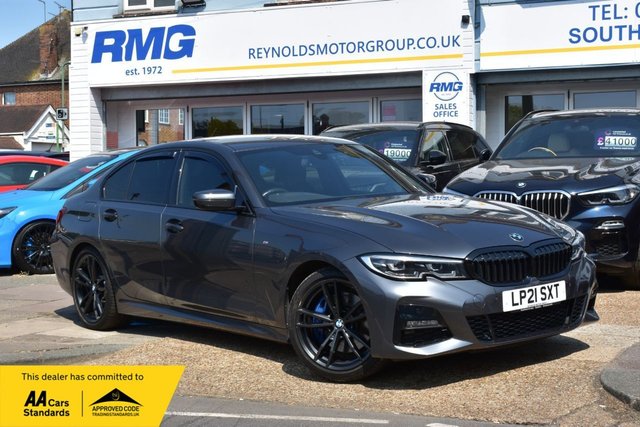 View our BMW 3 Series 2.0 320d MHT M Sport Saloon 4dr Diesel Hybrid AUTO 19in Alloy Wheels  M Sport Pro Package (190ps)