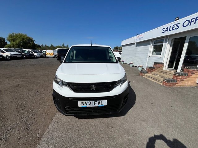 View our PEUGEOT PARTNER