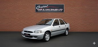 1996 FORD ESCORT