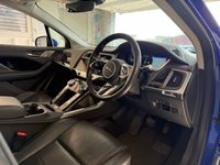 USED 2020 20 JAGUAR I-PACE 400 90kWh S SUV 5dr Electric Auto 4WD (400 ps)+2 KEYS+HISTORY+2 CABLES+MEDIA+LEATHER+NAVIGATION+LEATHER+DIGITAL DASH+APPS+18 INCH ALLOYS+ 2 KEYS+2 CABLES+HISTORY+ALLOYS+HALF LEATHER SEATS+PARK SENSORS+NAV+CLIMATE+DIGITAL DASH+BLUETOOTH+MEDIA+CRUISE+REAR CAM+HPI CLEAR