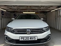 USED 2020 20 VOLKSWAGEN PASSAT 1.4 TSI 13kWh GTE Estate 5dr Petrol Plug-in Hybrid DSG Euro 6 (s/s) (218 ps)+1 OWNER FROM NEW+2 KEYS+FSH+2 CABLES+MEDIA+LEATHER+NAVIGATION+BLUETOOTH+ 2 KEYS+2 CABLES+FSH+CRUISE+NAV+1 OWNER FROM NEW+PARK CONTROL+MEDIA+FULL LEATHER HEATED SEATS+CLIMATE+BLUETOOTH+ALLOYS+HPI CLEAR