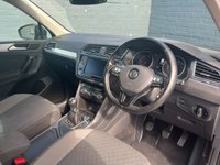 USED 2016 66 VOLKSWAGEN TIGUAN 2.0 TDI BlueMotion Tech SE Navigation SUV 5dr Diesel Manual Euro 6 (s/s) (150 ps) Dual zone climate control A/C, Satellite navigation, Cruise control, Bluetooth connectivity for calls and music, USB and AUX input,  Auto dimming rearview mirror, Rear tinted windows, DAB radio, Park Pilot, Front and Rear parking sensors, Auto headlights, 18" Alloy wheels.