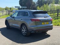 USED 2019 19 VOLKSWAGEN TOUAREG 3.0 TDI V6 R-Line SUV 5dr Diesel Tiptronic 4Motion Euro 6 (s/s) (286 ps) 