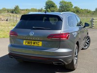 USED 2019 19 VOLKSWAGEN TOUAREG 3.0 TDI V6 R-Line SUV 5dr Diesel Tiptronic 4Motion Euro 6 (s/s) (286 ps) 